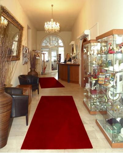 Hotel Schweizer Hof Баден-Баден Екстериор снимка