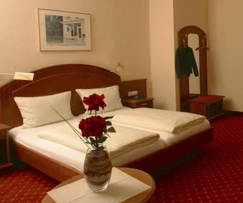 Hotel Schweizer Hof Баден-Баден Екстериор снимка